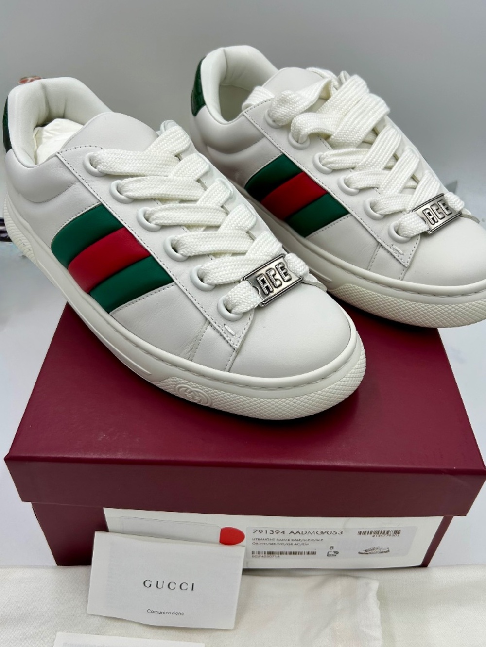 Men’s Gucci Ace Sneakers with Web Stripe.  Size 8 fits 9.